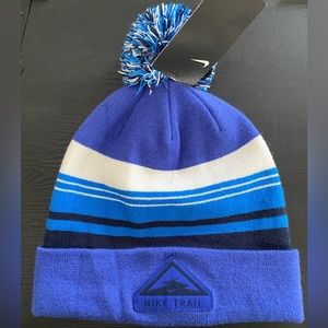 Nike Trail Cuffed Pom Running Beanie DA2055 430 Astronomy Blue Unisex Adult Snow